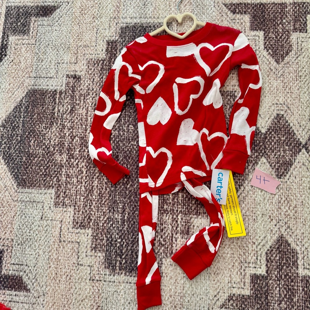 Red Heart Pajama Set Carters NWT 4t
